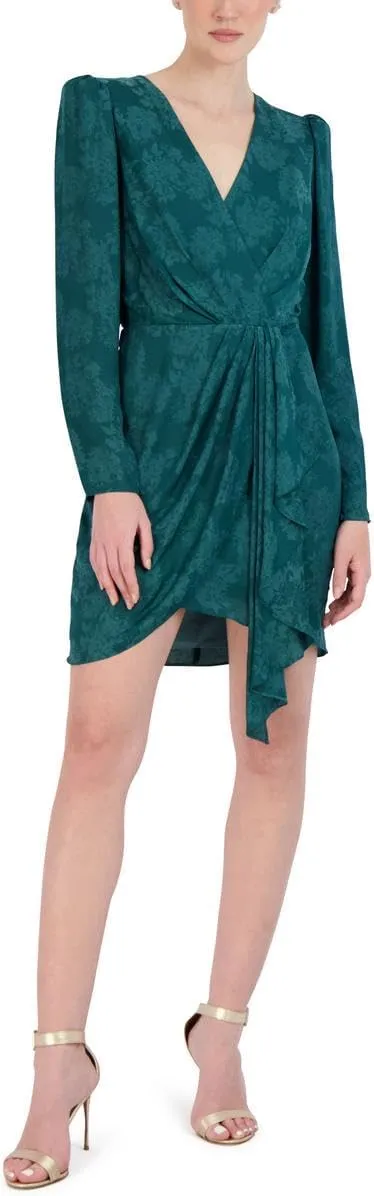 BCBGMAXAZRIA Women's Short Evening Fit and Flare Long Sleeve V Neck Shirred Tulip Skirt Dresses