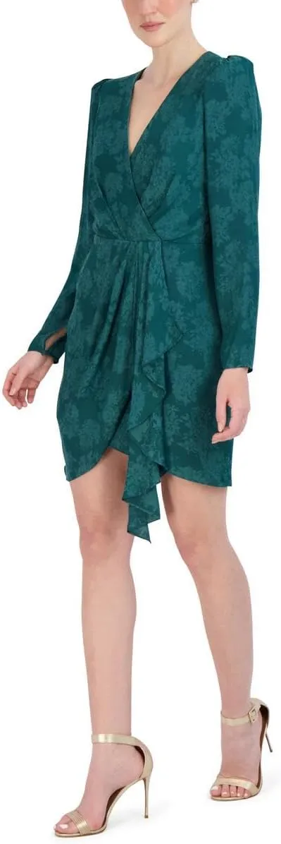 BCBGMAXAZRIA Women's Short Evening Fit and Flare Long Sleeve V Neck Shirred Tulip Skirt Dresses