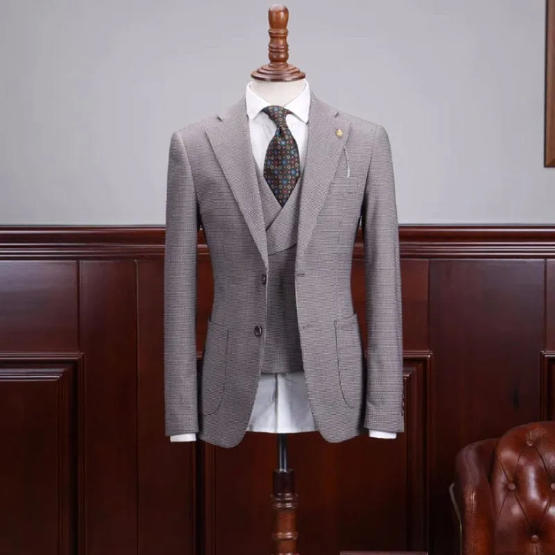 Gray Notched Lapel Three Pieces Business Suits Slim Fit Prom Tuxedo Suits