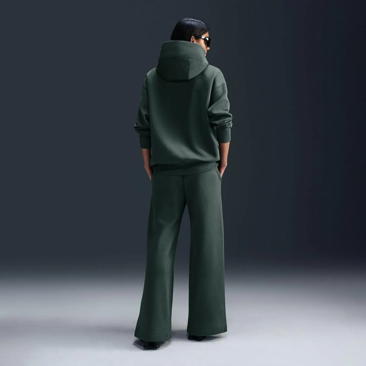 Nike Sportswear Phoenix Fleece Women's High-Waisted Wide-Leg Sweatpants (DQ5615-338, Vintage Green/Sail)