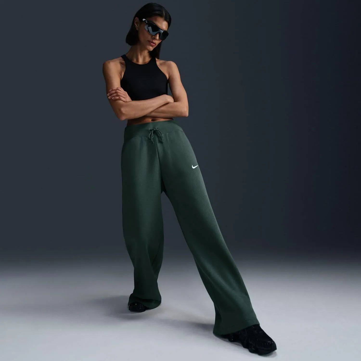 Nike Sportswear Phoenix Fleece Women's High-Waisted Wide-Leg Sweatpants (DQ5615-338, Vintage Green/Sail)