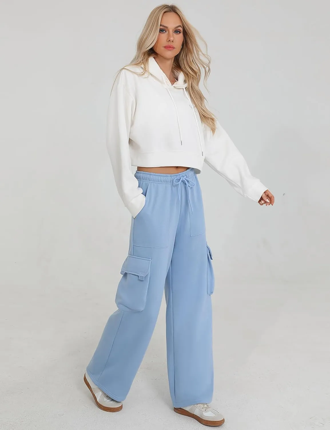 Quenteen Cargo Sweatpants for Women Fleece Straight Wide Leg Sweat Baggy Joggers Pants with Pockets