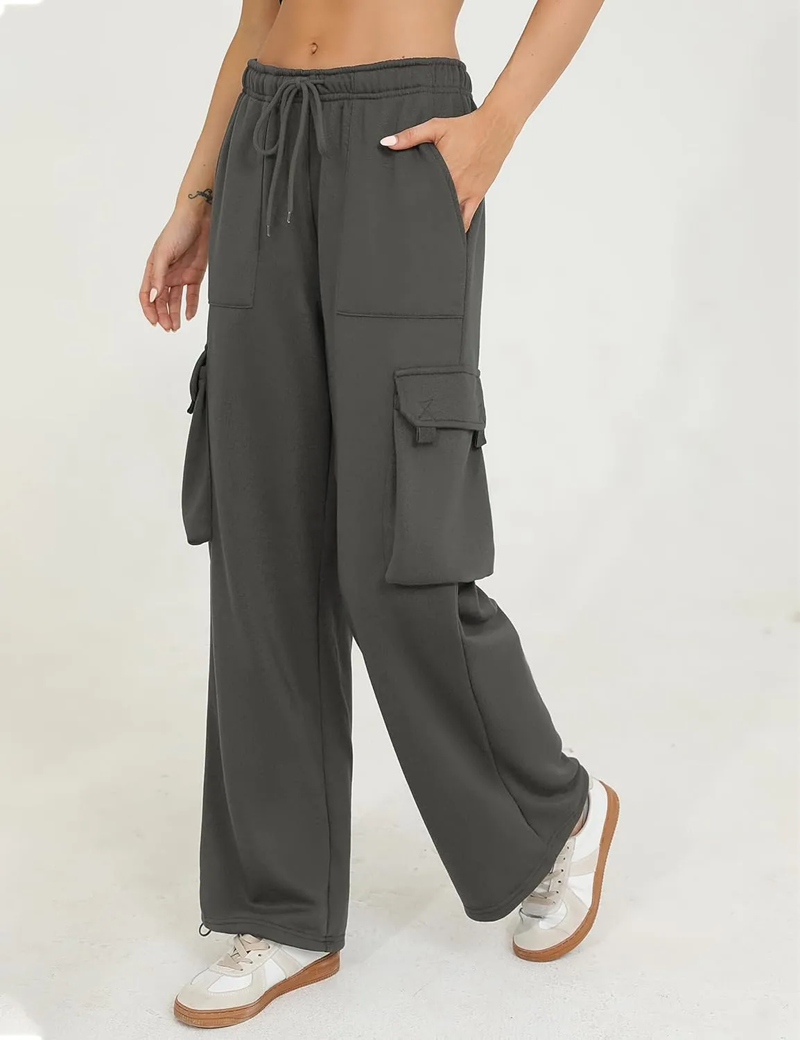 Quenteen Cargo Sweatpants for Women Fleece Straight Wide Leg Sweat Baggy Joggers Pants with Pockets