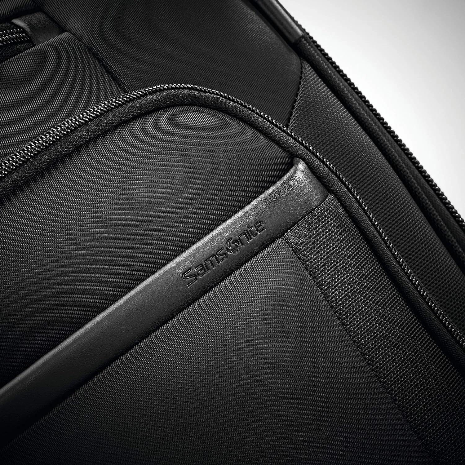 Samsonite Pro Travel Softside Expandable Luggage with Spinner Wheels, Black, Checked-Large 29-Inch