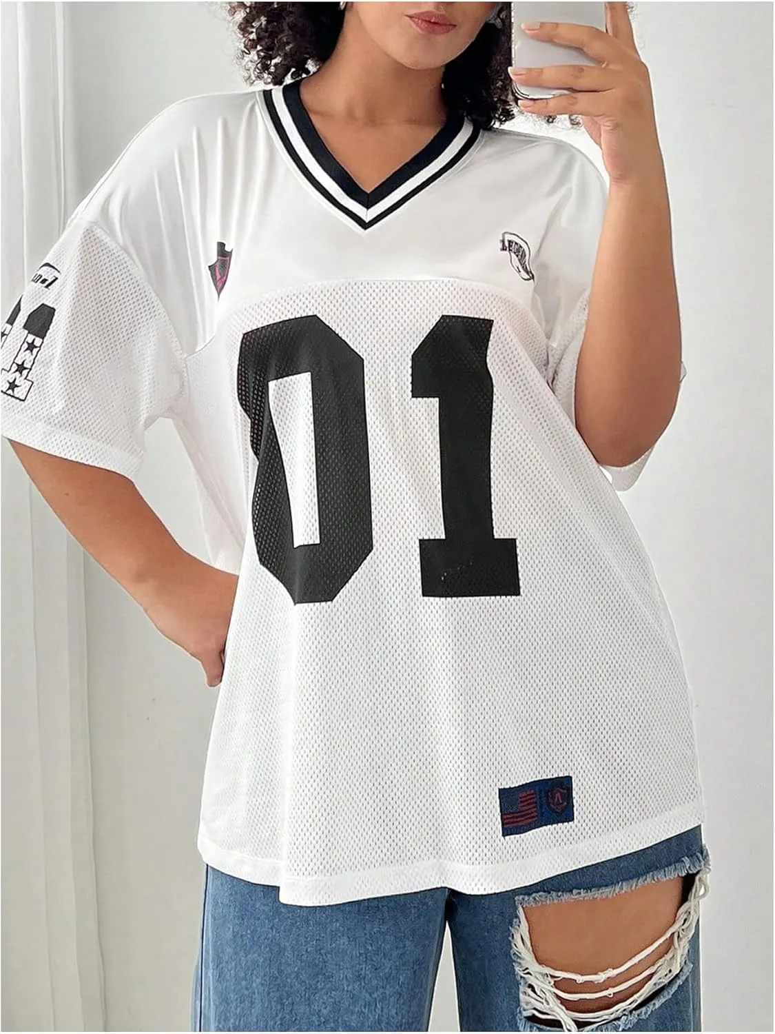 WDIRARA Women's Plus Size Football Jersey Shirts Oversized T Shirt Graphic Letter Print V Neck Short Sleeve Streetwear Top