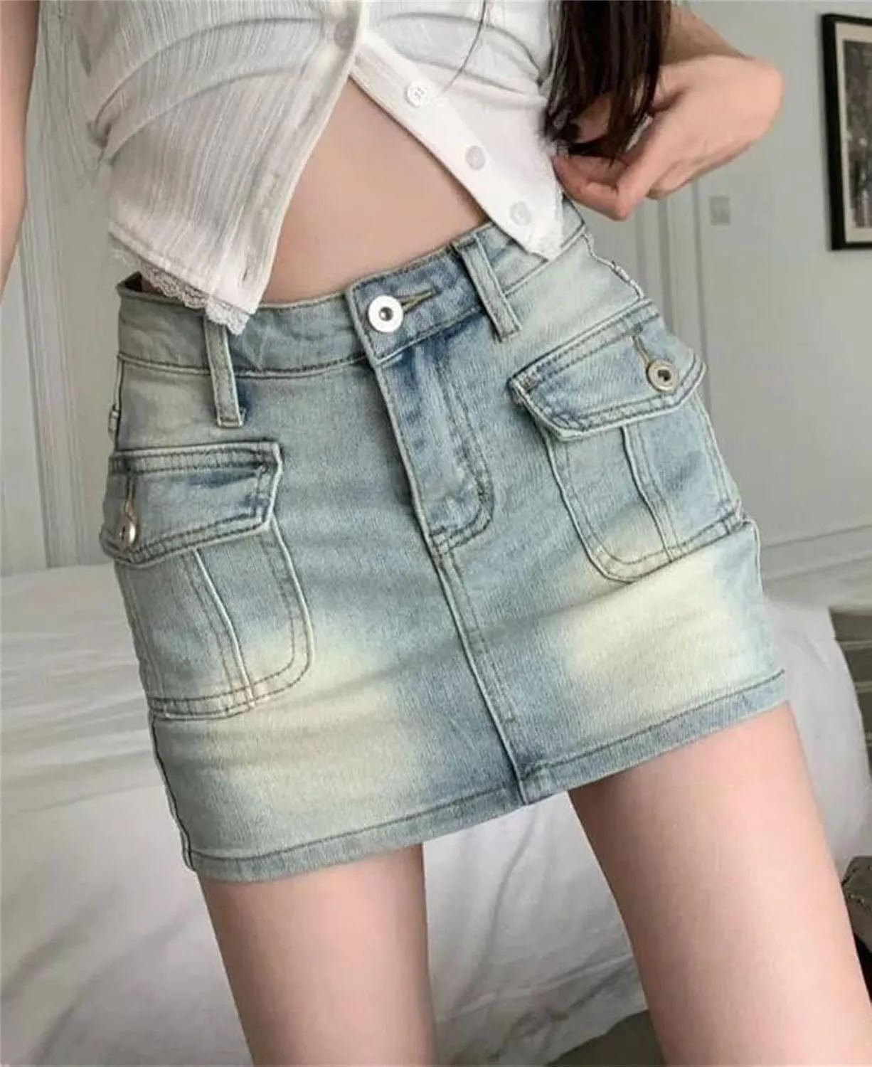 Women's Sexy Skinny Denim Mini Skirt Korean Vintage High-Waisted Denim Skirt with Pockets